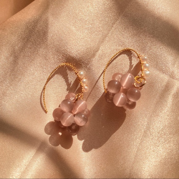 Pearls Crystal Grapes Hook Earrings - Picture 5 of 5